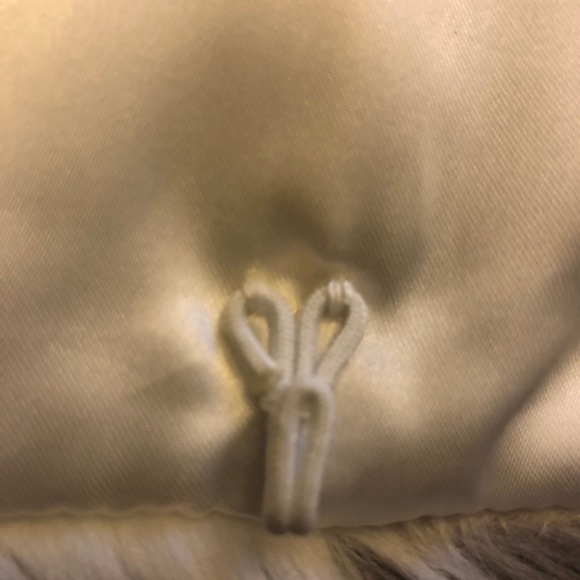 NWT Faux Fur Scarf - Picture 5 of 6